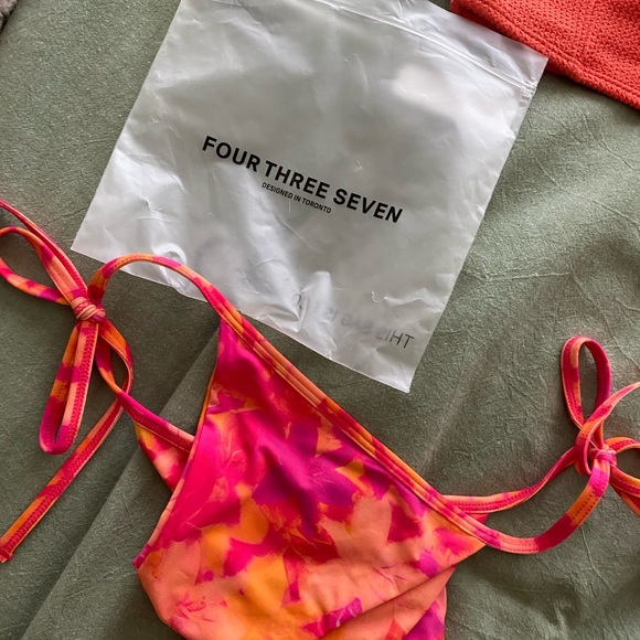 Knight Swim Angel Top x 437 Sanders Bottoms - Picture 5 of 13